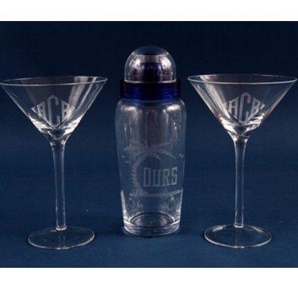 http://qualityglassengraving.com/cdn/shop/products/personalized-engraved-martini-blue-top-shaker-set-359-3_3.jpg?v=1677608902